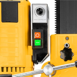 Kernbohrgerät WT305E mit neigbarer Ständer